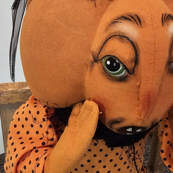 Paxtyn Pumpkin Gathered Traditions Joe Spencer Halloween Art Doll - Picture 3 of 6